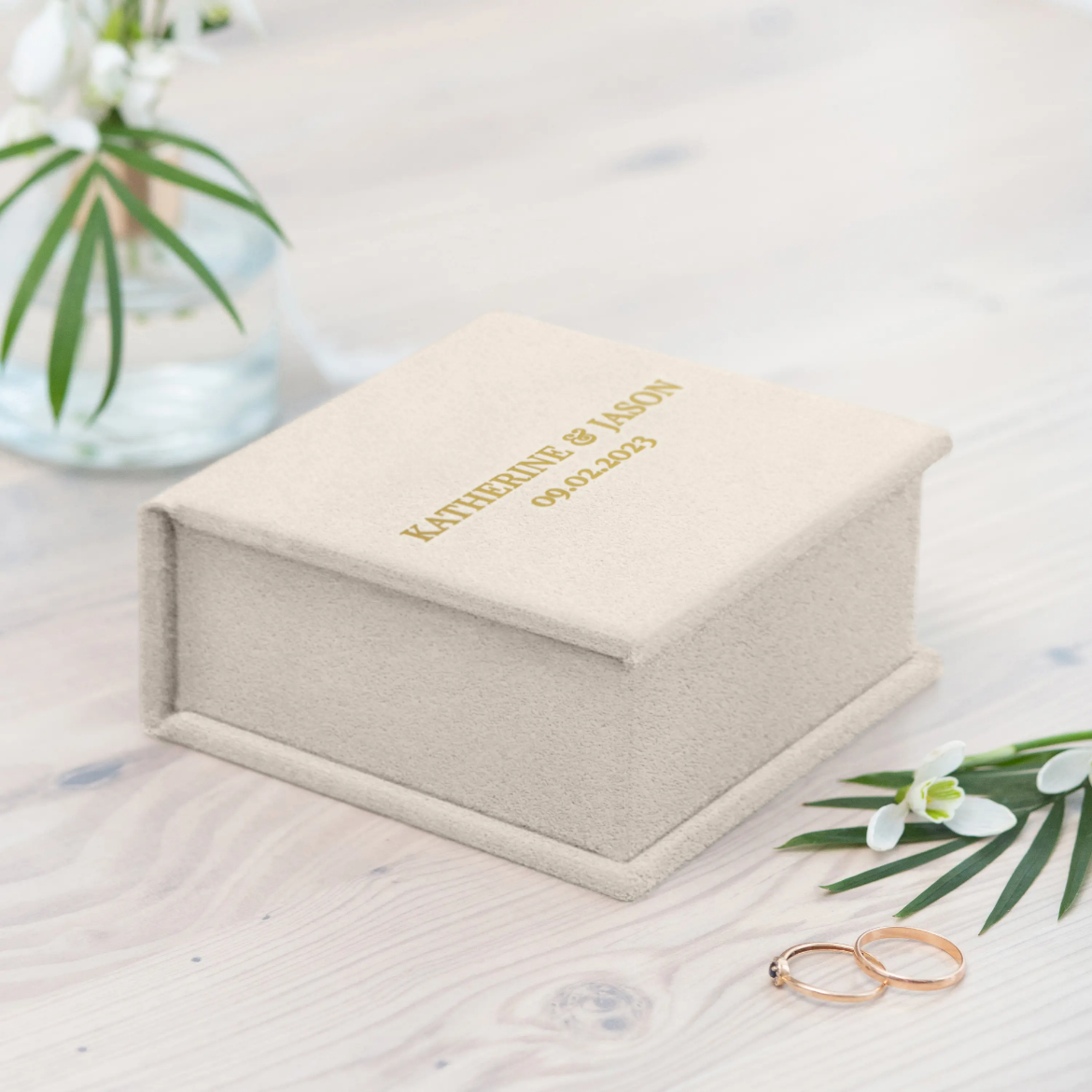 Picture of Suede Ring Bearer Box 
