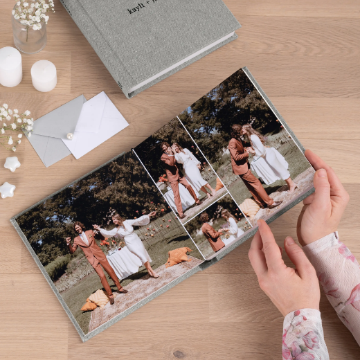 Picture of Linen Lay Flat Photo Album, Size M (8x10", 8x12", 10x8", 12x8", 10x10", 12x12")