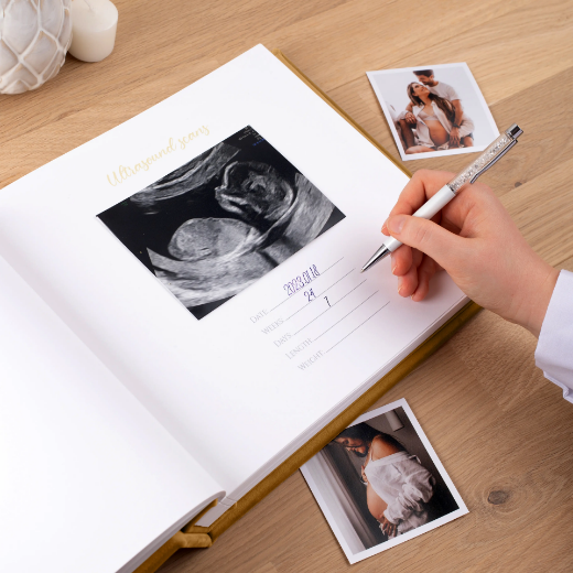 Picture of Velvet Pregnancy Book