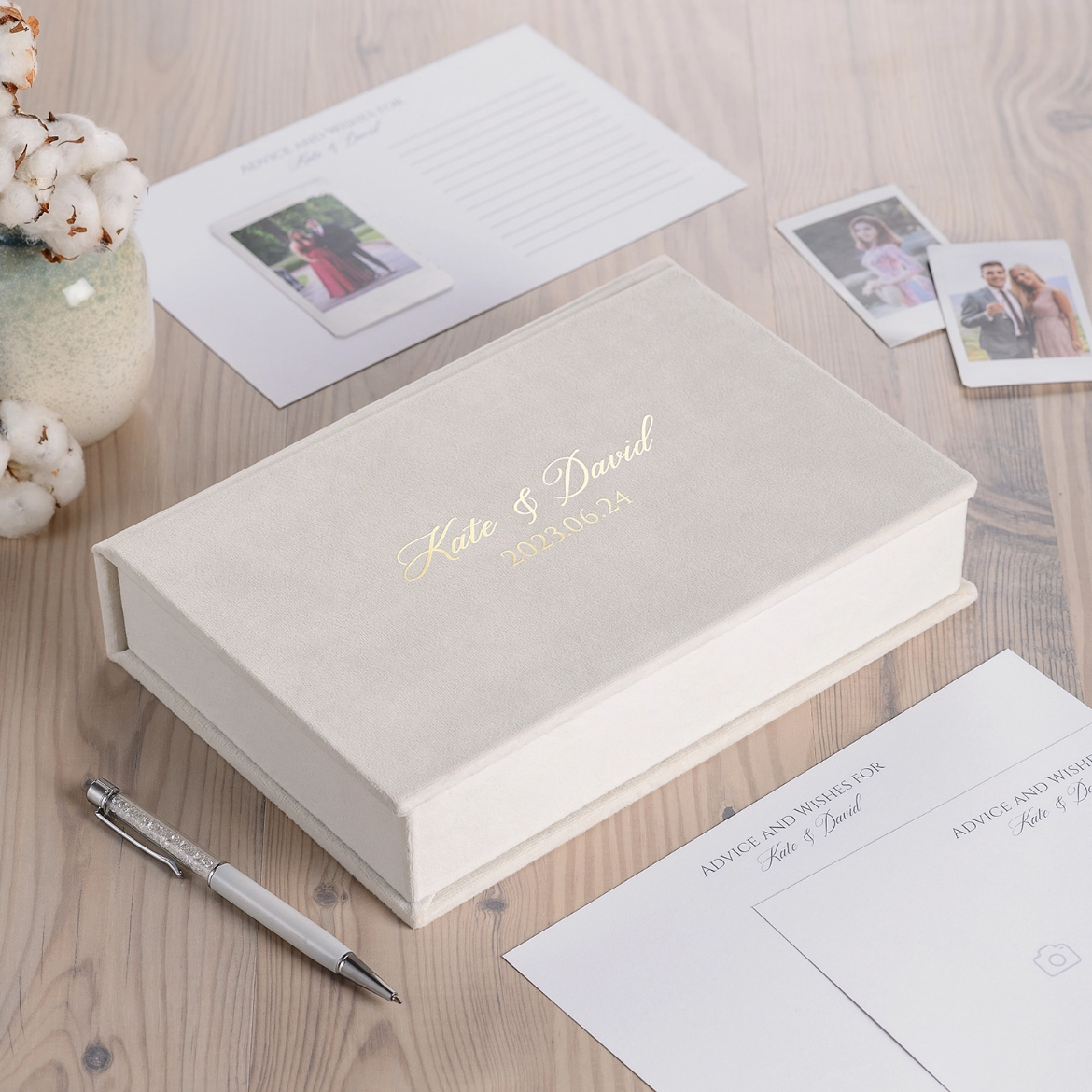 Picture of Velvet Box  + Wedding Advice Cards