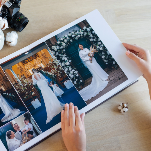 Picture of Eco Leather Lay Flat Photo Album, Glass Window, Size S (6x8", 8x6", 8x8")