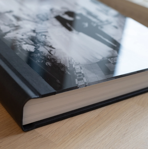 Picture of Leather Lay Flat Photo Album, Glass Cover, Size S (8x6", 8x8")