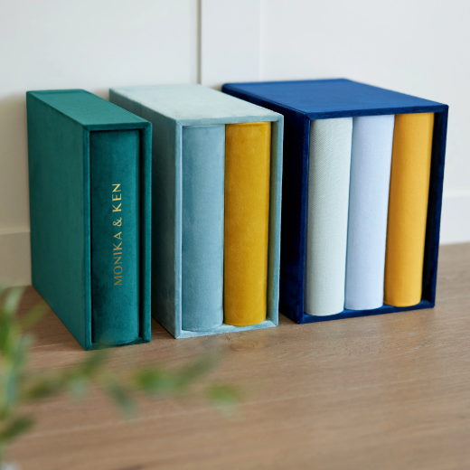 Picture of Velvet Slip In Photo Album for 200 4x6 or 5x7  Photos