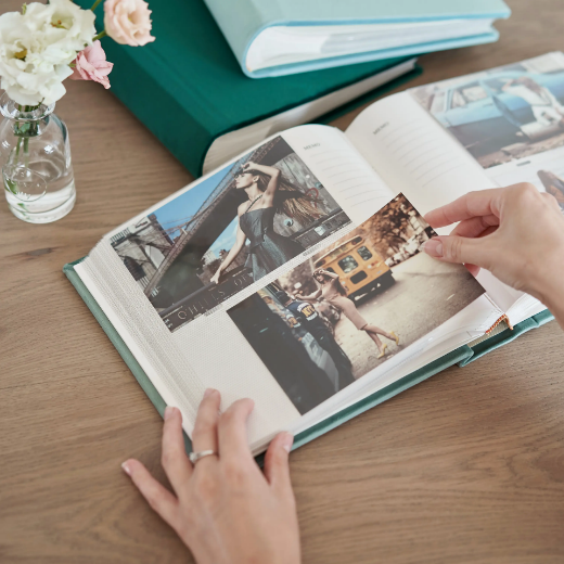 Picture of Velvet Slip In Photo Album for 200 4x6 or 5x7  Photos