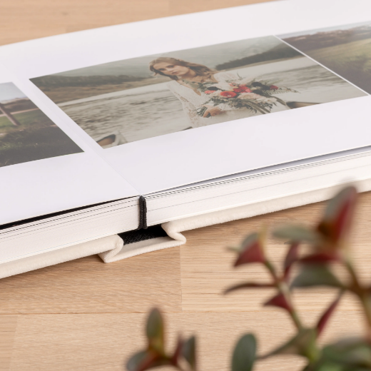Picture of Velvet Lay Flat Photo Album, Photo Window, Size  L (15x10", 16x12", 18x12")