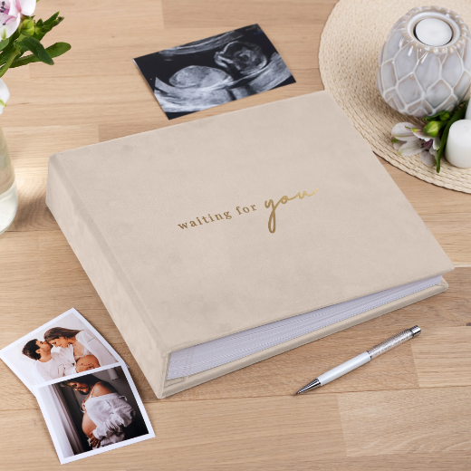 Picture of Velvet Pregnancy Book