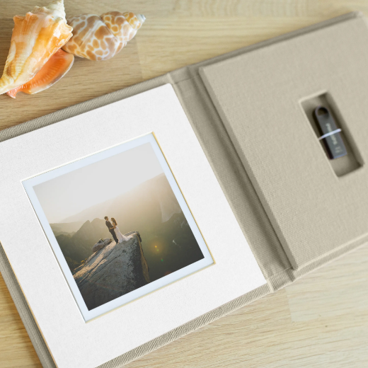 Picture of Cotton USB Box
