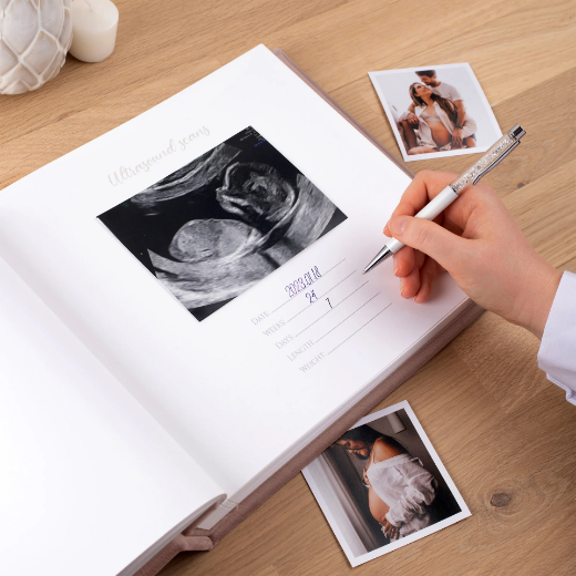 Picture of Leather Pregnancy Book