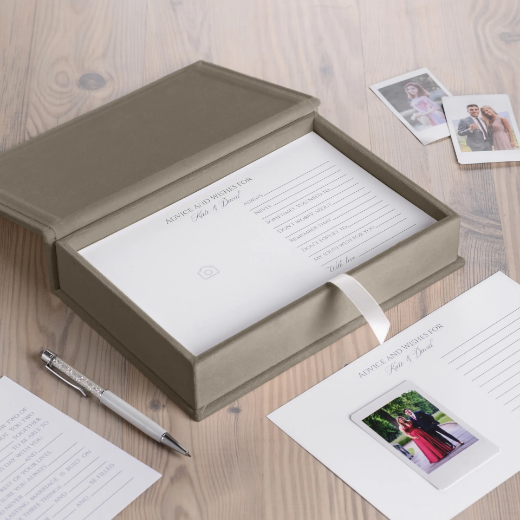 Picture of Velvet Box  + Wedding Advice Cards