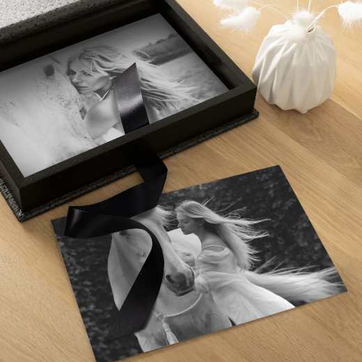 Picture of Vinyl Folio Box with 20 Printed Photocards, Ribbon Closure