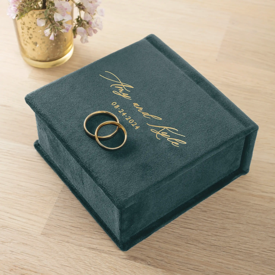 Picture of Velvet Ring Bearer Box