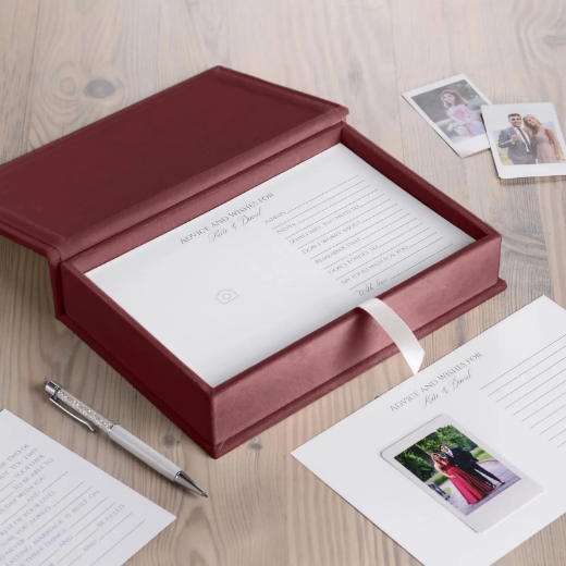 Picture of Velvet Box + Wedding Advice Cards