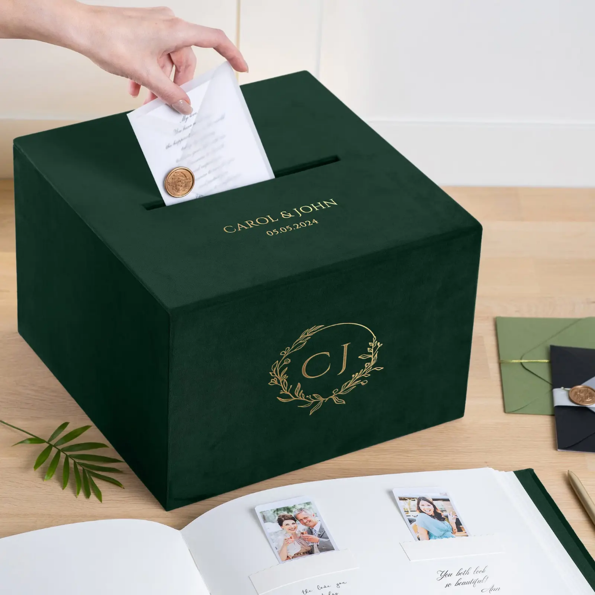 Picture of Velvet Wedding Card Box With Slot, Design W198