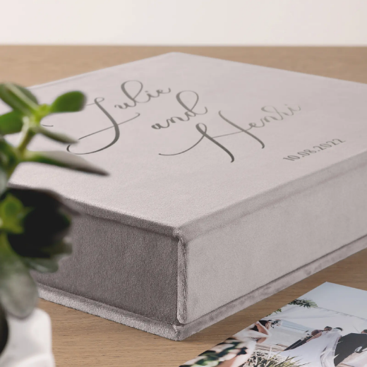 Picture of Velvet Keepsake Box Magnet Closure