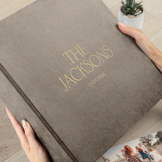 Picture of Velvet Slip In Photo Album for 120-1200 4x6 Photos, Design M27