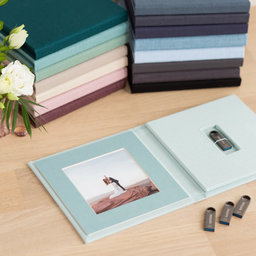 Picture of Linen USB Box