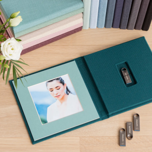 Picture of Linen USB Box