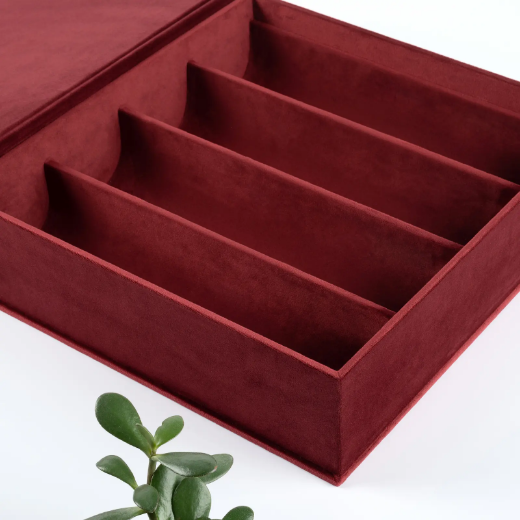Picture of Velvet Wine Box for 4 Bottles