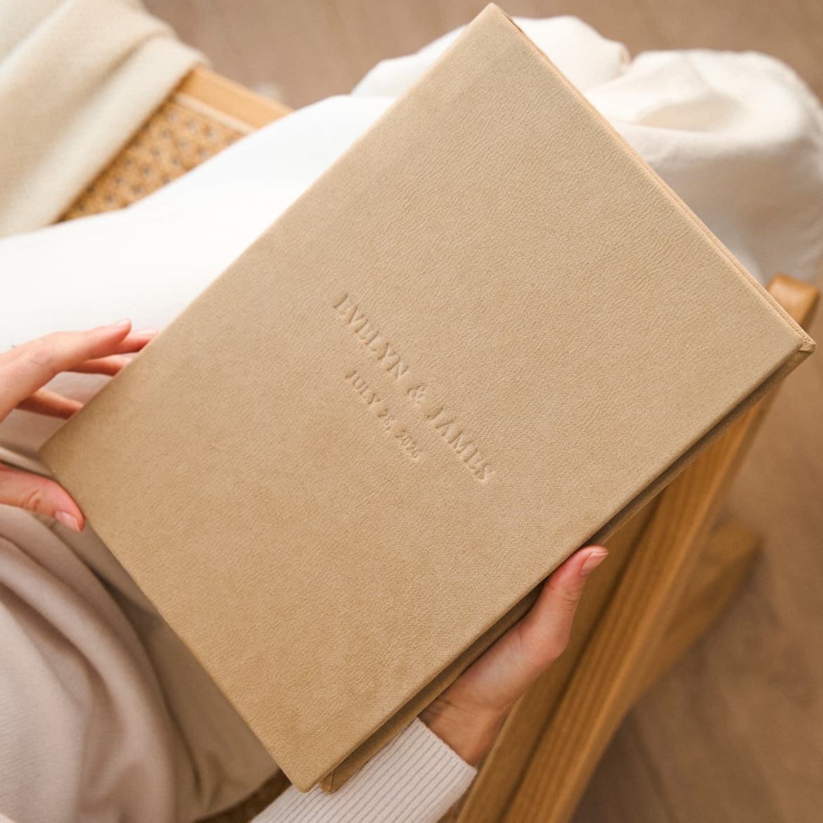 Picture of Eco Leather Slip In Photo Album for 300 4x6 Photos