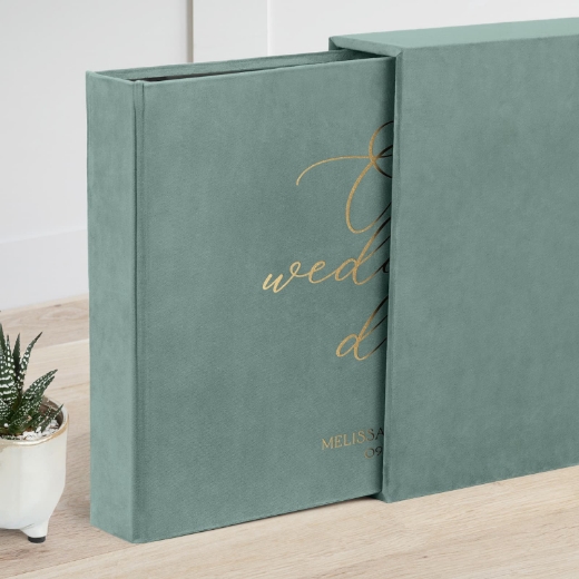 Picture of Velvet Slip In Photo Album for 120-1200 4x6 Photos