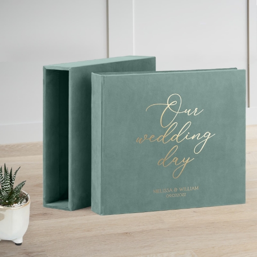 Picture of Velvet Slip In Photo Album for 120-1200 4x6 Photos