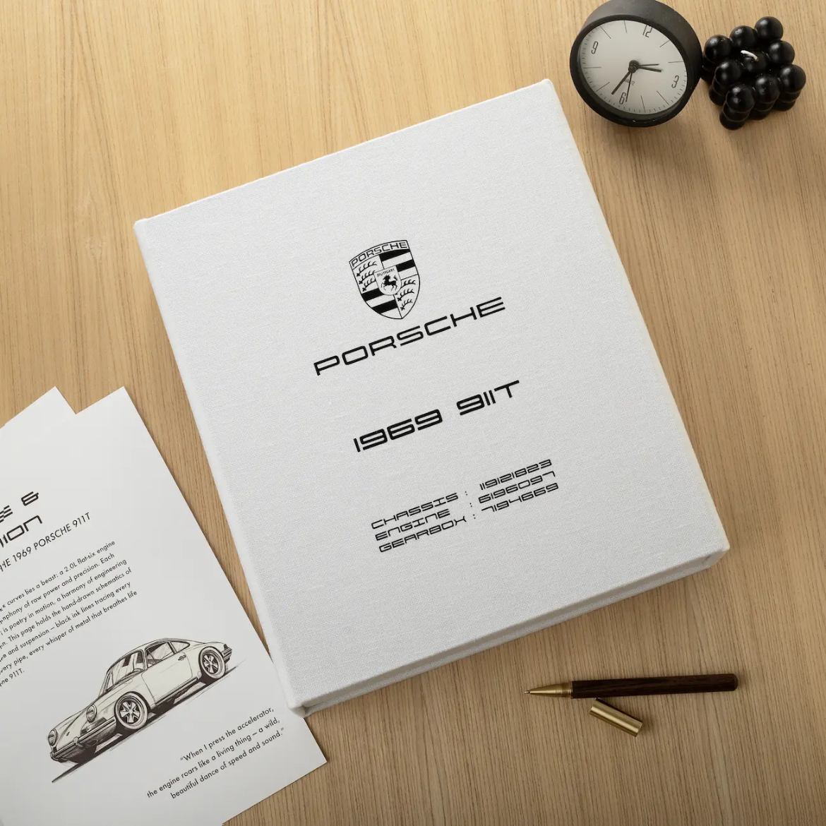 Picture of Linen Ring Binder Box