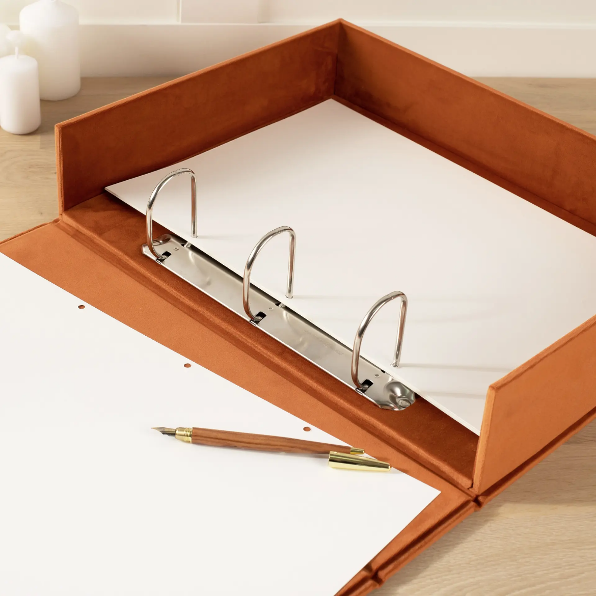 Picture of Velvet Ring Binder Box