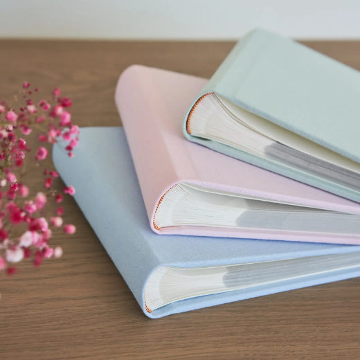 Picture of Linen Baby Slip In Photo Album for 200 4x6 or 5x7  Photos