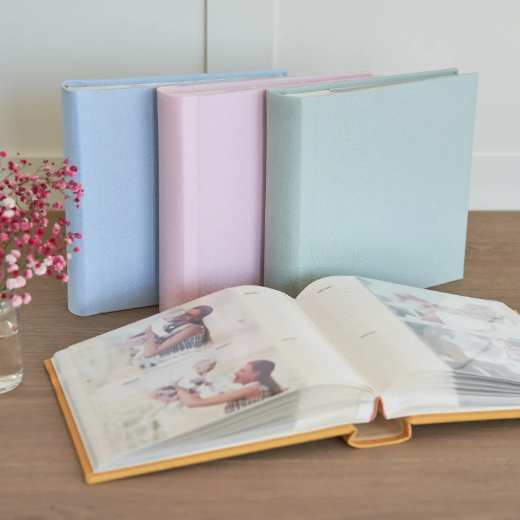 Picture of Linen Baby Slip In Photo Album for 200 4x6 or 5x7  Photos