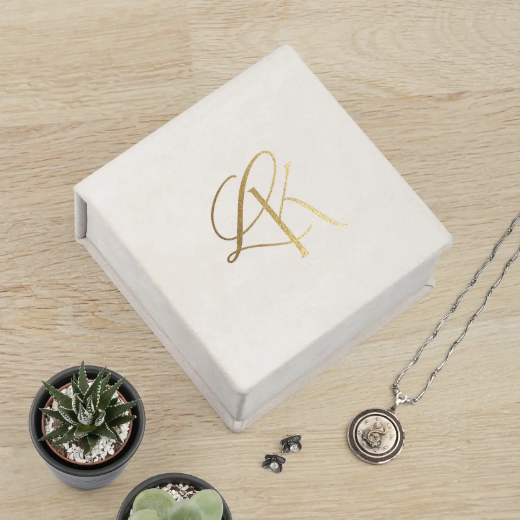 Picture of Suede Necklace Gift Box