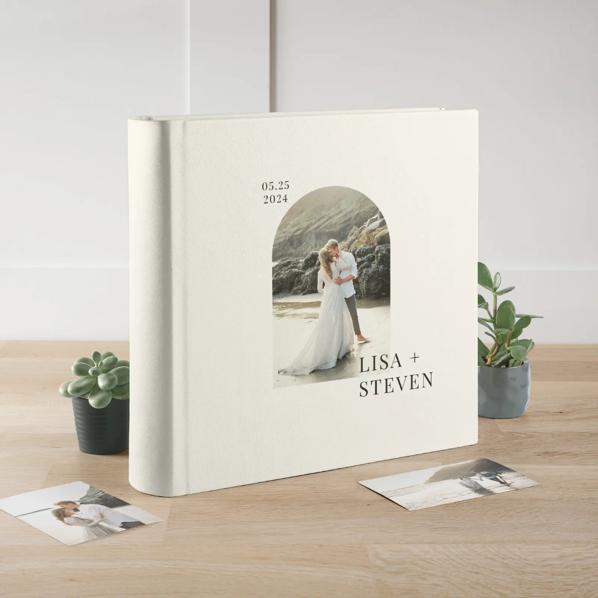 Picture of Leather Traditional Photo Album, Design #W102 UV