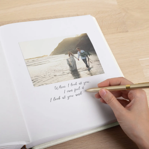 Picture of Leather Traditional Photo Album, Design #W102 UV