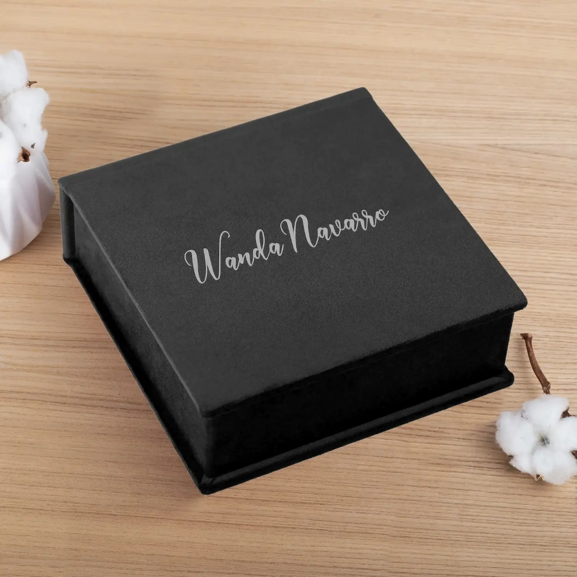 Picture of Velvet Necklace Gift Box