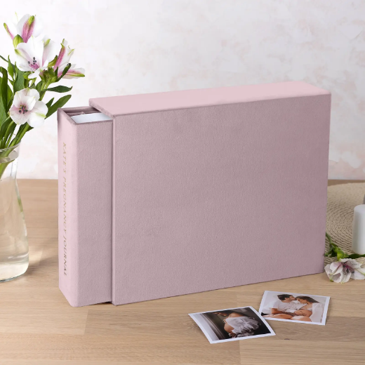 Picture of Velvet Pregnancy Book, Design P11