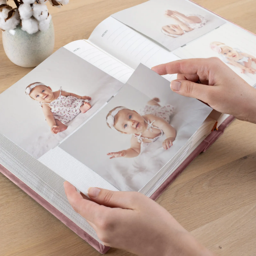 Picture of Velvet Baby Slip In Photo Album for 200 4x6 or 5x7  Photos, Design B223