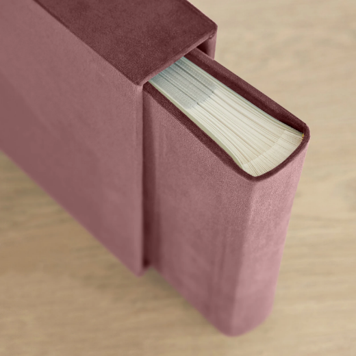 Picture of Velvet Baby Slip In Photo Album for 200 4x6 or 5x7  Photos, Design B223