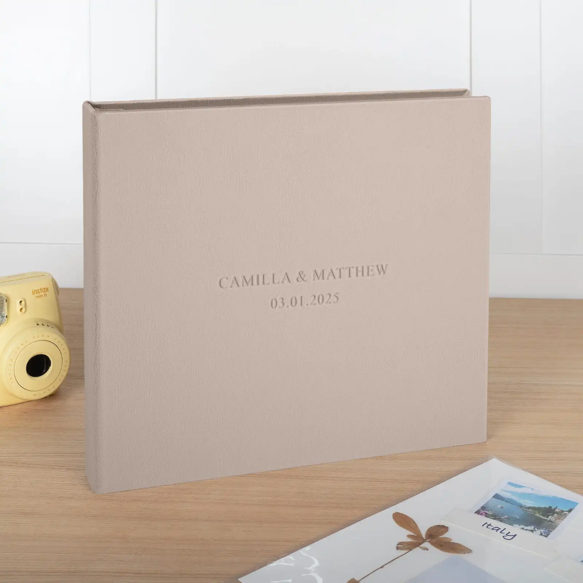 Picture of Leather Screw-Bound Scrapbook 12x12"