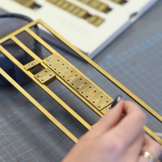 Picture of Leather Screw-Bound Scrapbook 12x12"