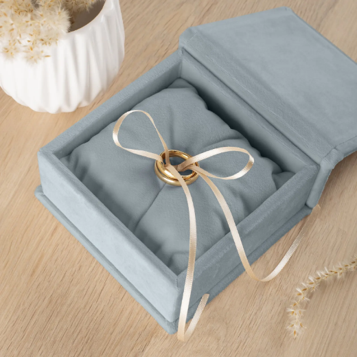 Picture of Velvet Ring Bearer Box